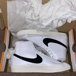 NIKE BLAZERS HIGH TOP